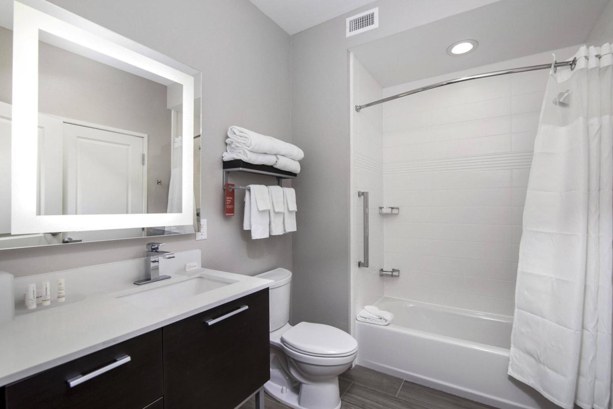 Towneplace Suites By Marriott Houston Hobby Airport Ngoại thất bức ảnh
